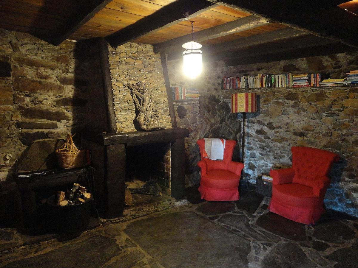 Casa Dos Livros Villa Таласнал Екстериор снимка